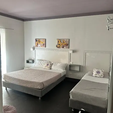 Гостьовий будинок Holidays Rattazzi Ла-Спеція