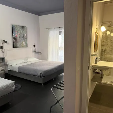 Holidays Rattazzi Гостьовий будинок Ла-Спеція