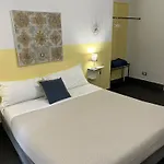 Holidays Rattazzi بيت ضيافة 3*
