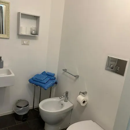 Konukevi Holidays Rattazzi La Spezia